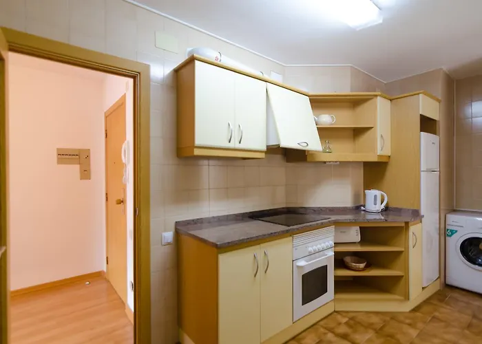 Del Mar Fenals يوريت دي مار